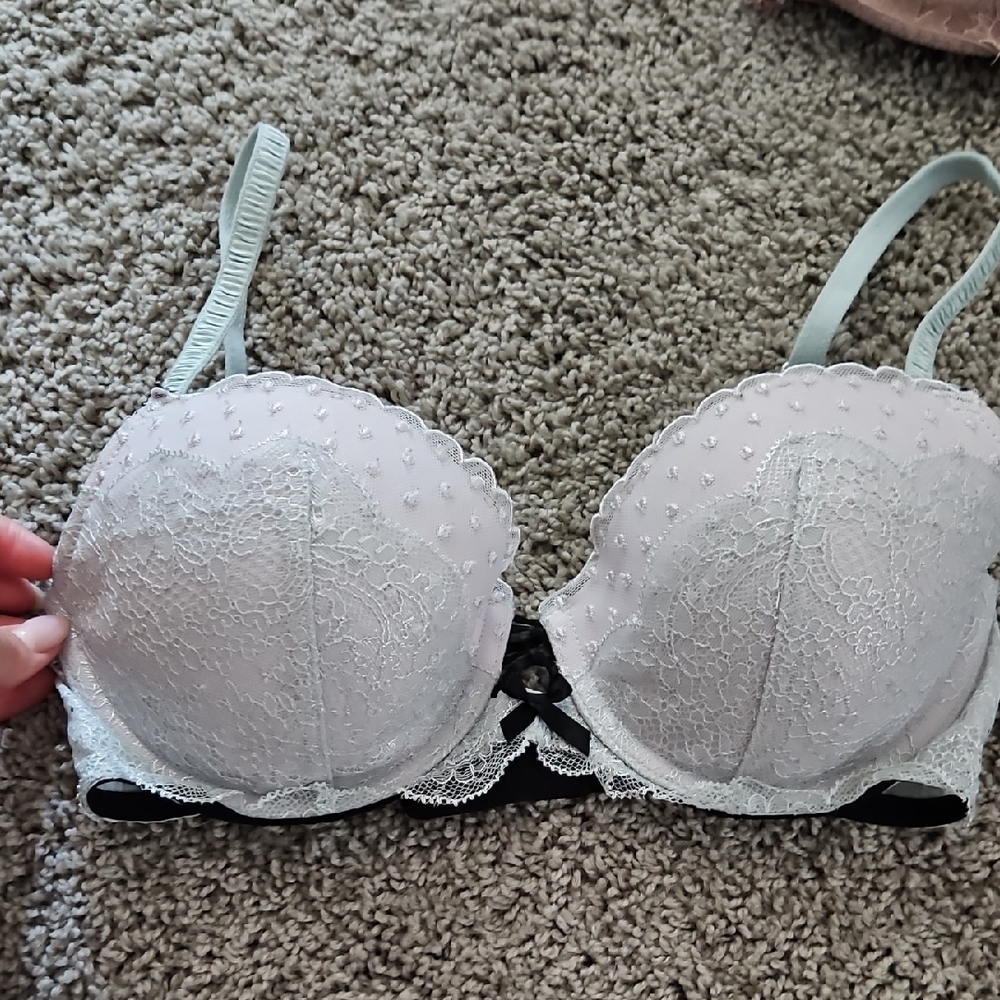 Elegant Lace Underwire Bra - Light Teal, White  & Black